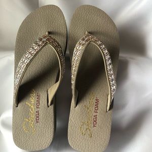 Skechers Yoga Flip Flops